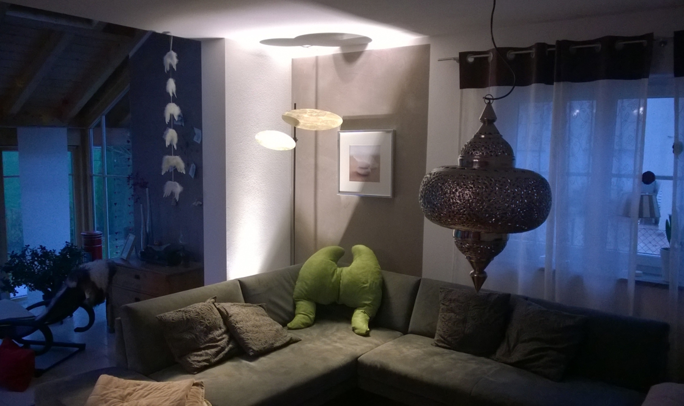 Luna Leseleuchte 1410x837 Leseleuchte LUNA mit Stativ